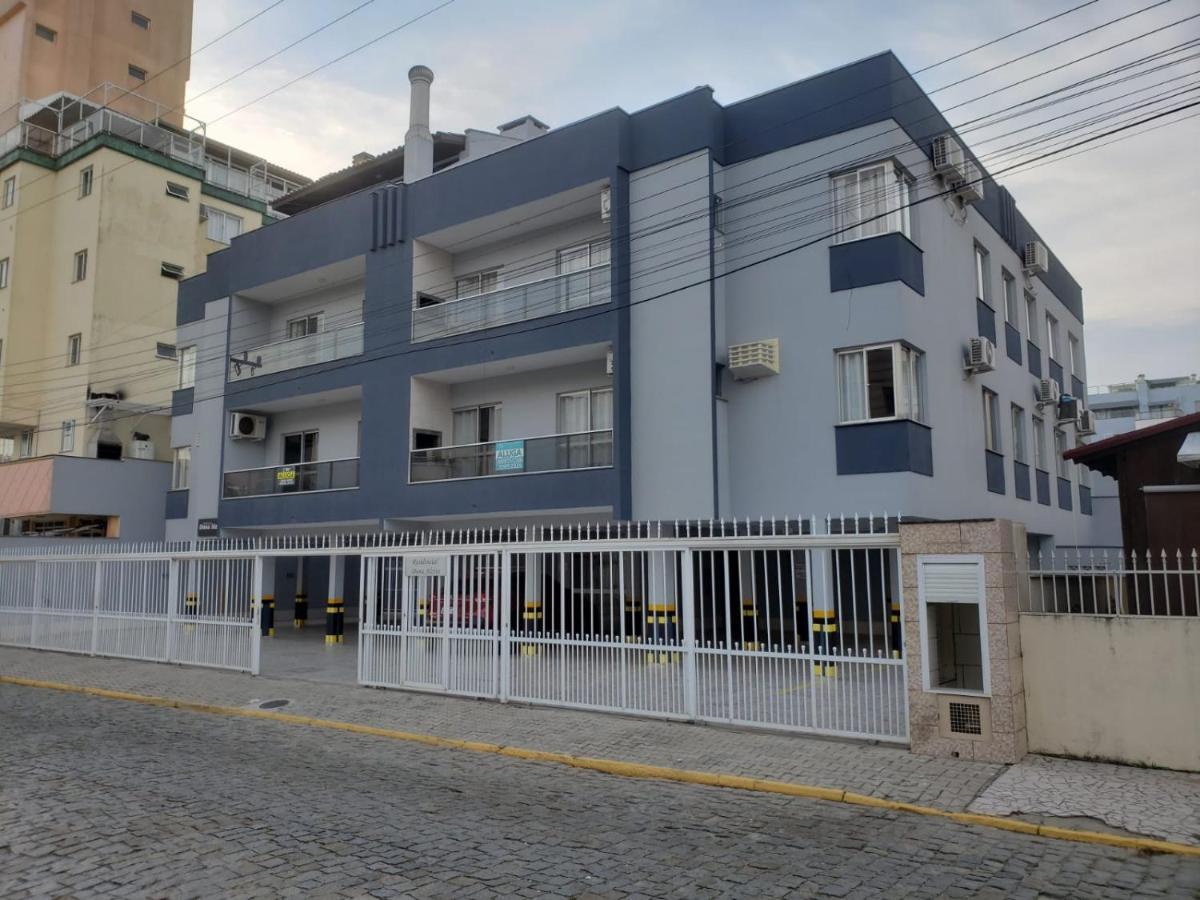 Ferienwohnung Apto 2 Quartos No Centro De Bombinhas, 130 Metros Praia Exterior foto